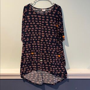 LuLaRoe Women’s Black and Pink Geometric Top, Size Large